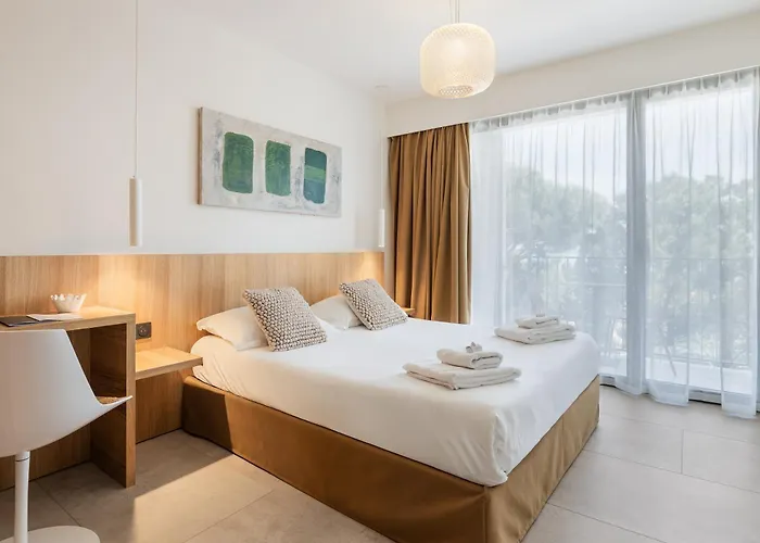 Grand Du Golfe - & Restaurant 酒店