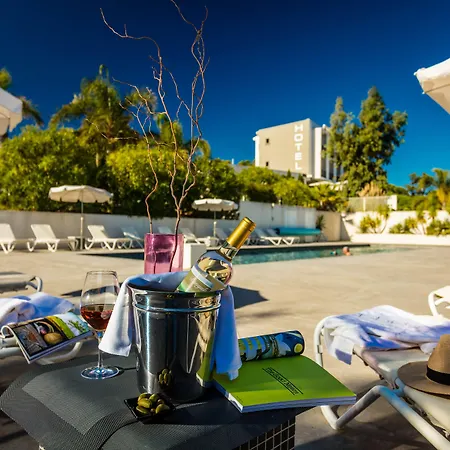 Hotel Grand Du Golfe - & Restaurant Collioure