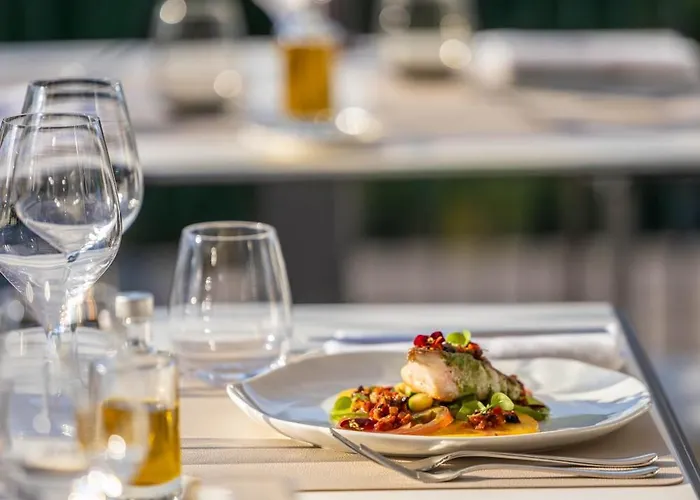 Hotel Grand Du Golfe - & Restaurant 4*