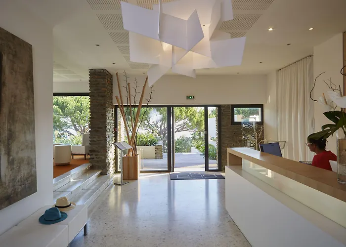 Hotel Grand Du Golfe - & Restaurant 4*