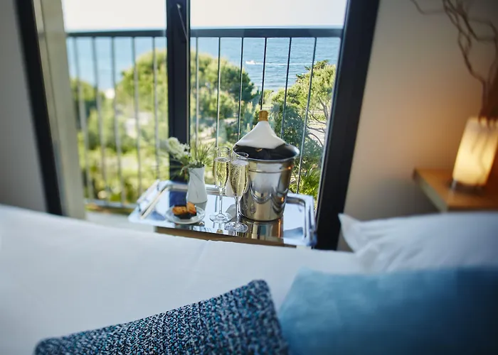 Hotel Grand Du Golfe - & Restaurant Collioure